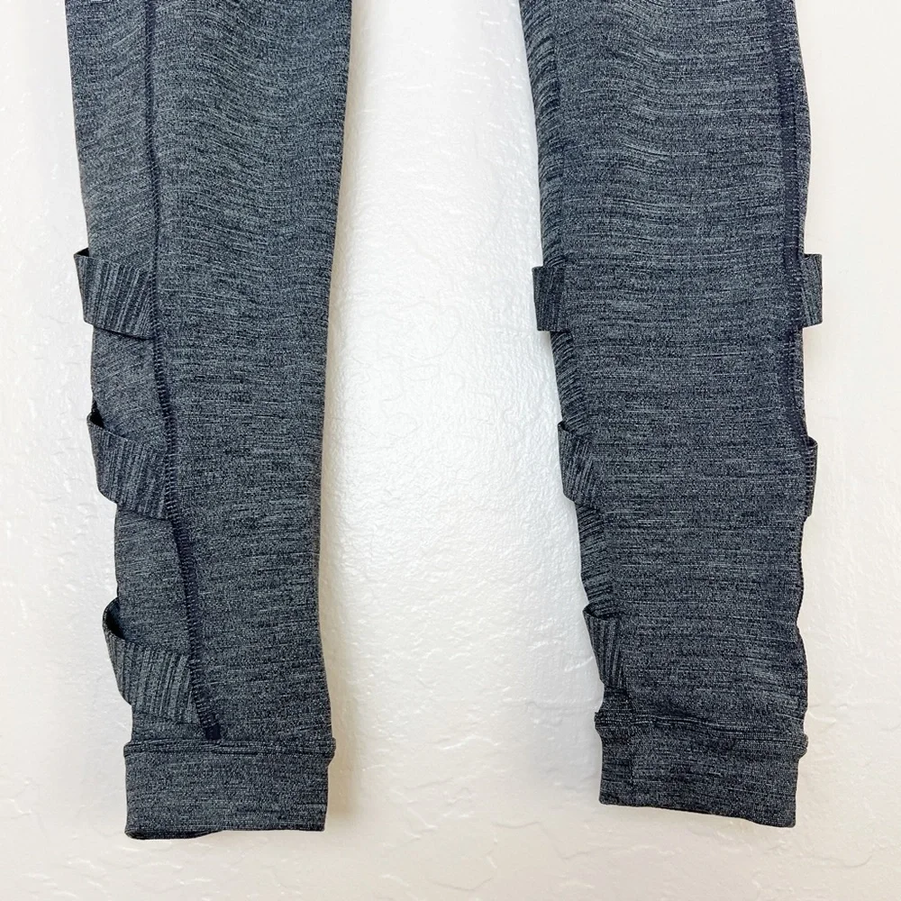 •ATHLETA•‎ Gray Chatarunga High Rise Criss Cross Leggings Yoga Size XS